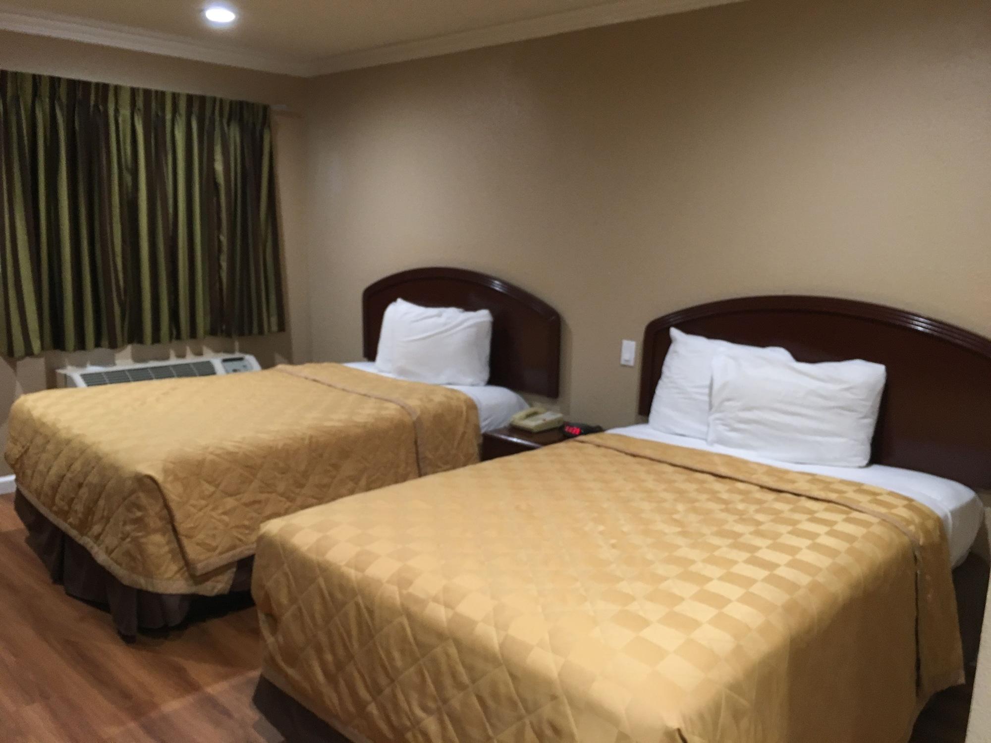 Express Inn & Suites Ontario Airport Εξωτερικό φωτογραφία