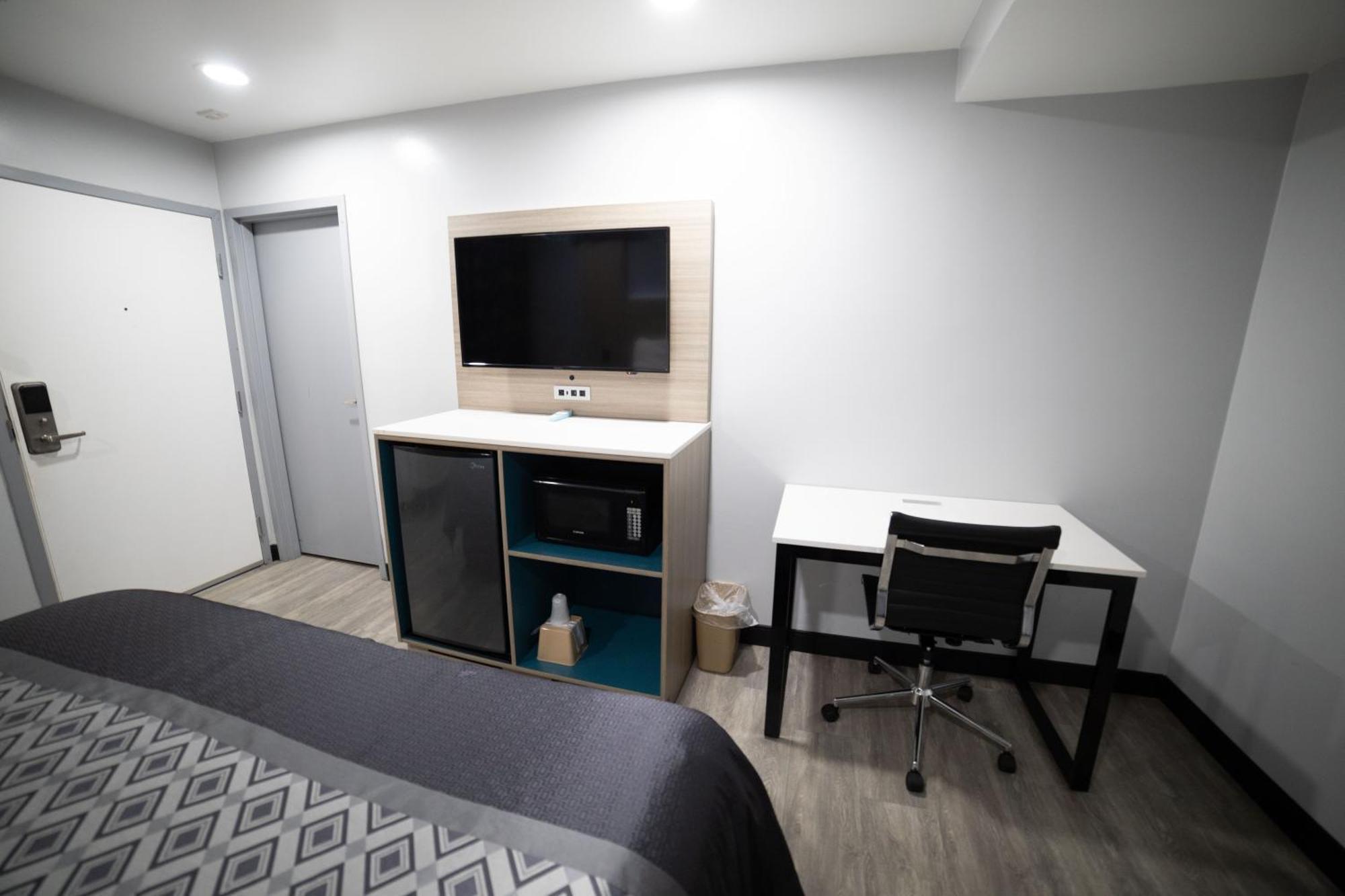 Express Inn & Suites Ontario Airport Εξωτερικό φωτογραφία