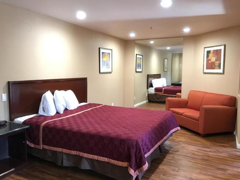 Express Inn & Suites Ontario Airport Εξωτερικό φωτογραφία